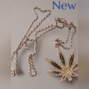 #0915 Bling Maple Leaf Necklace Jewelry Men or Women